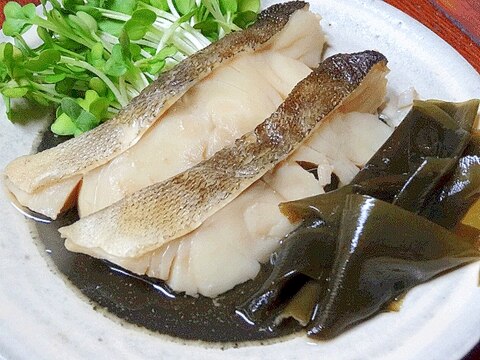 低カロ・高タンパク♪　「タラの昆布煮」